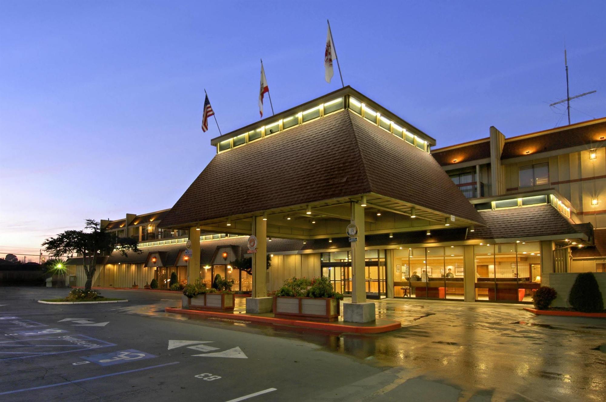 Red Lion Hotel Eureka Exterior foto